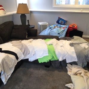 Dozen assorted mens t-shirts white blue sized small-xlarge